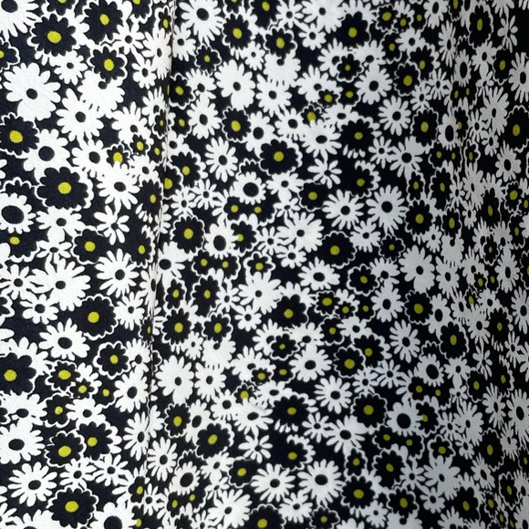 LEVI’S NWT Black White & Yellow Ditsy Floral Printed Button Down 90s Midi Dress - Picture 7 of 11